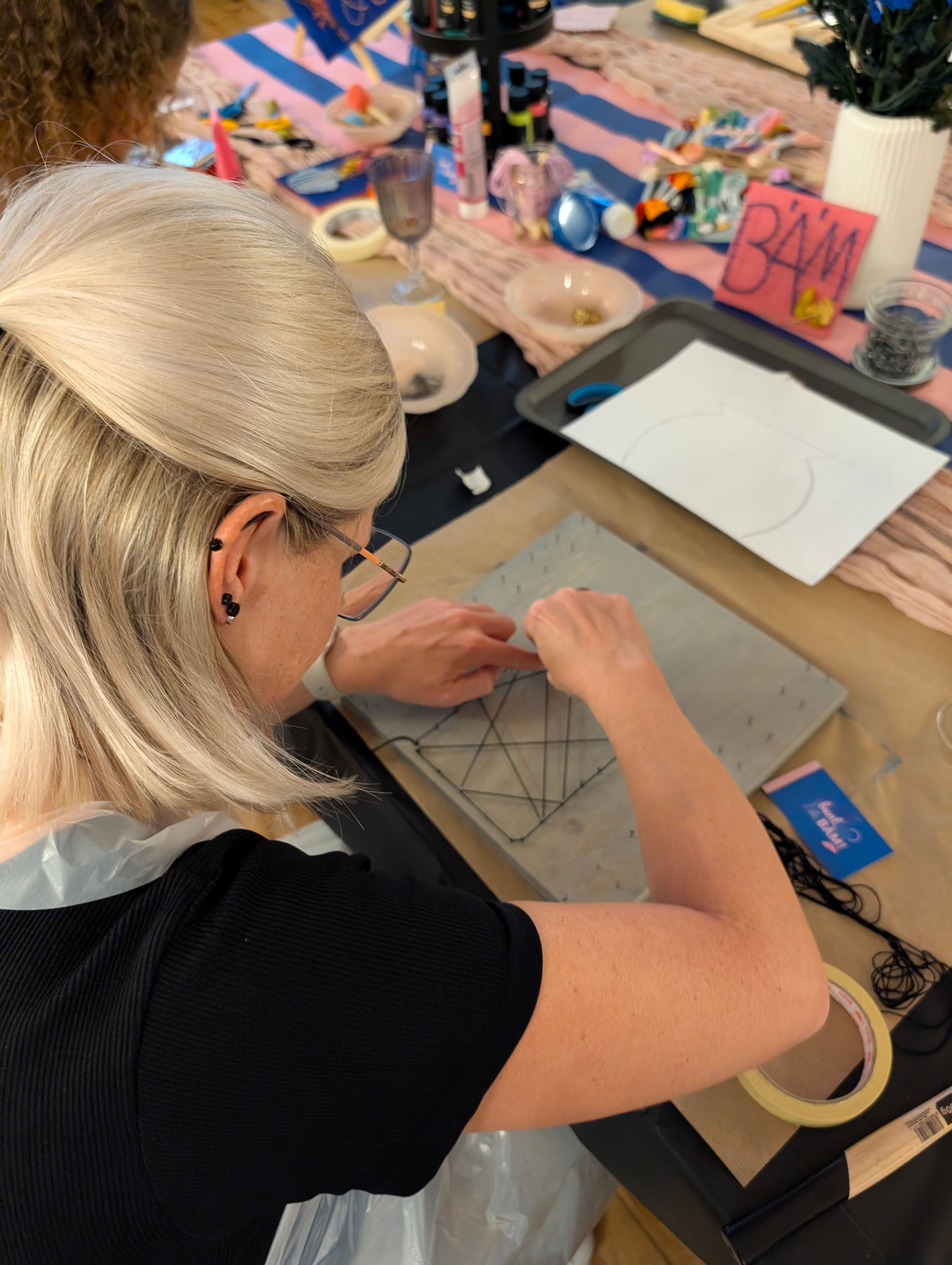 Fadenfieber - Nagel dich zur Kunst !