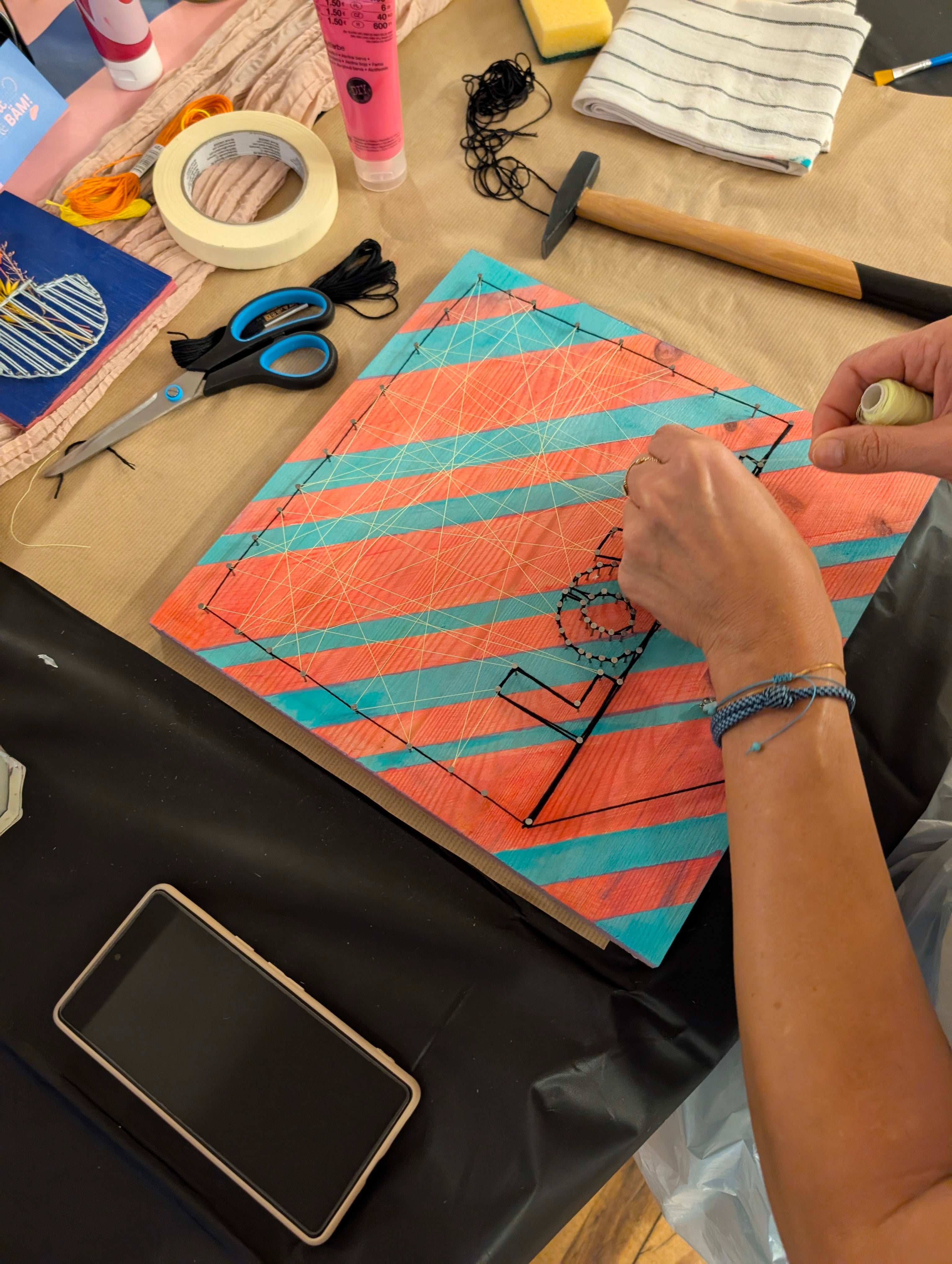 Fadenfieber - Nagel dich zur Kunst !